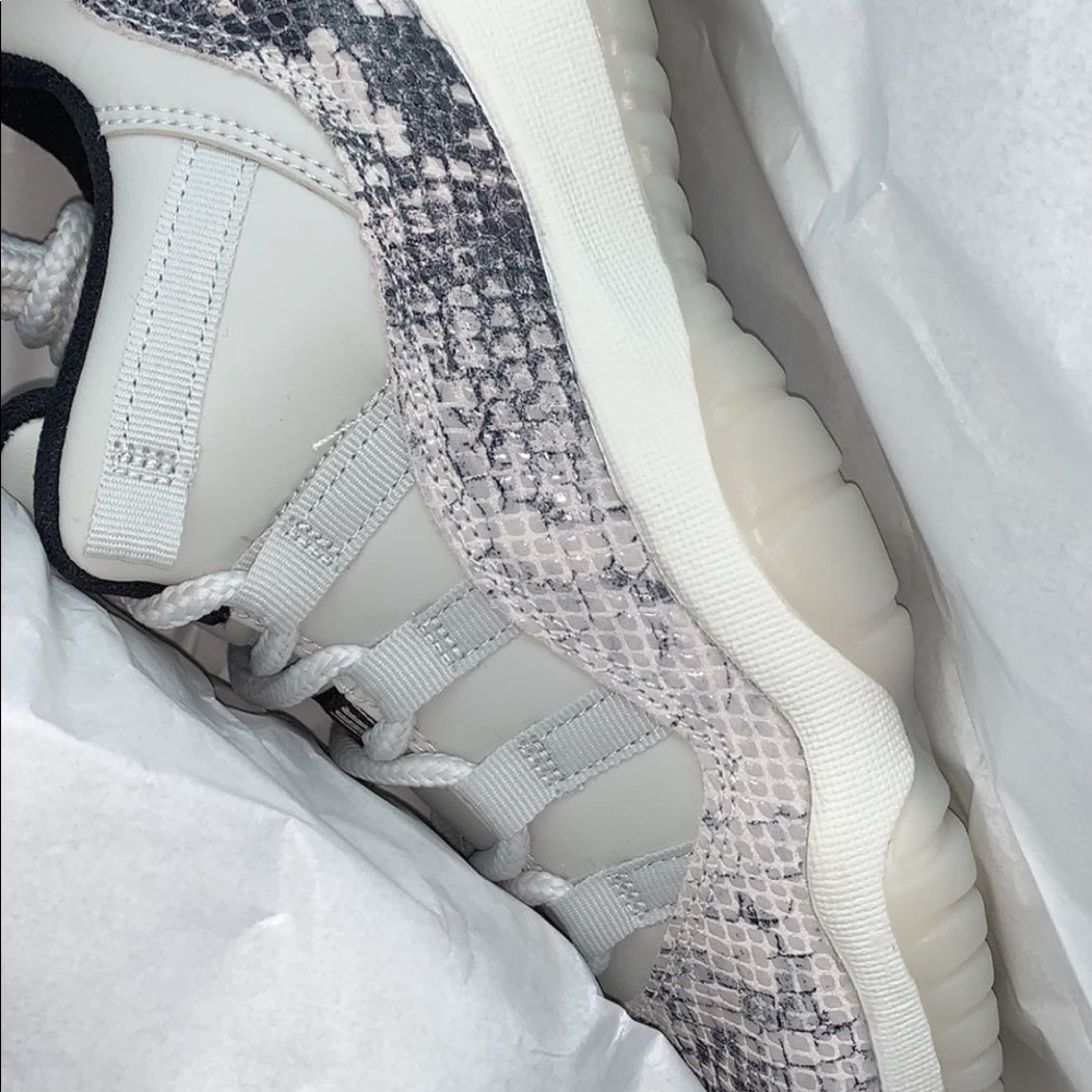 Jordan 11s - Picture 2 of 2